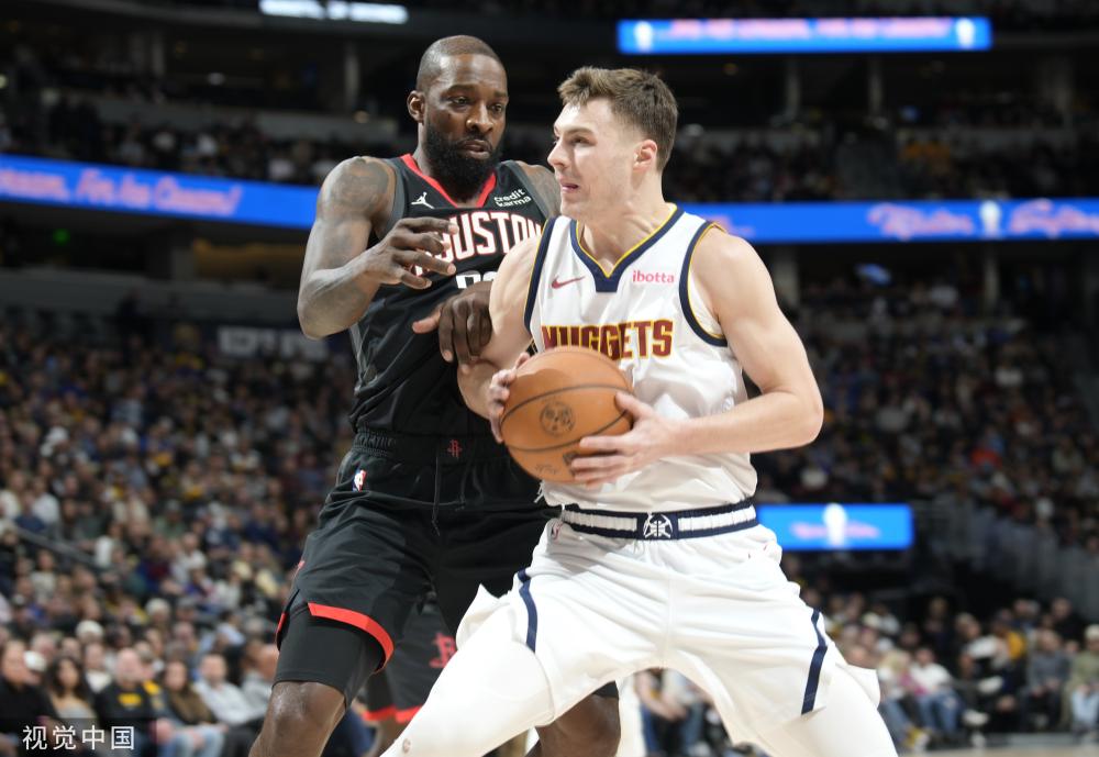 借保利尼奥 借保利尼奥