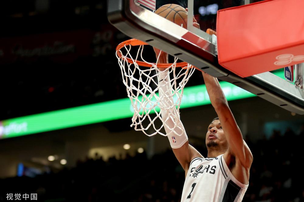 摁在替补席 摁在替补席