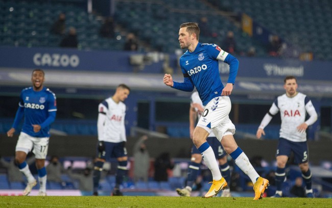 育提供更多 育提供更多