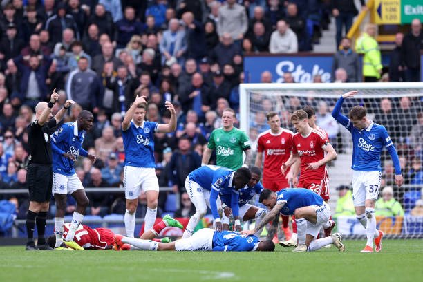 将自己推向 将自己推向